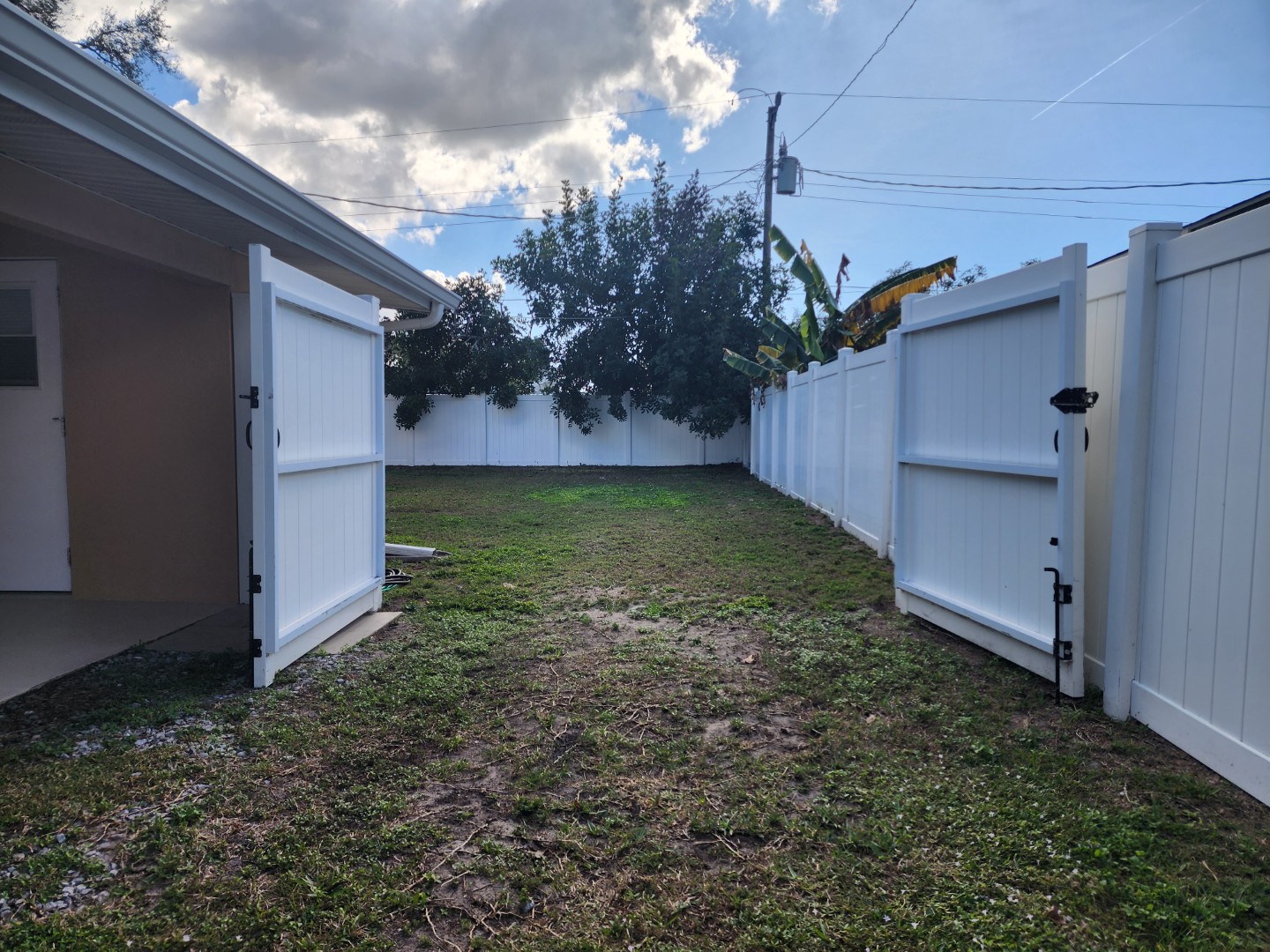 105-drive gates (2)
